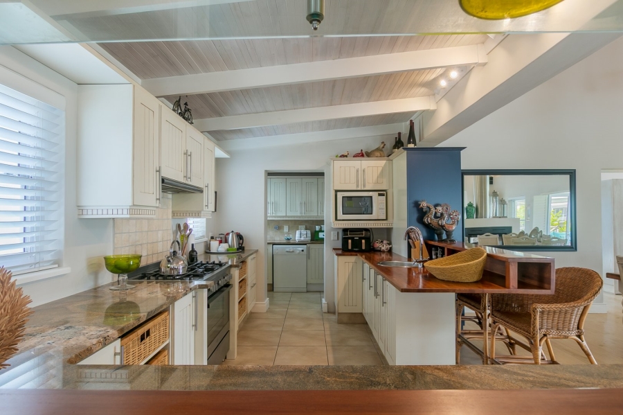 4 Bedroom Property for Sale in Thesen Islands Western Cape